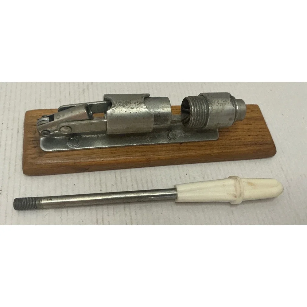 Reed Vintage Rocket Nutcracker Lever Action Wood Base Pecan Tool Large